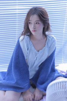 美女胸18以下禁止看禁网站
